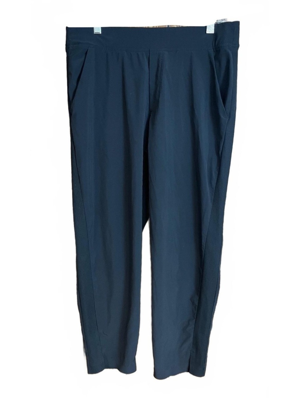 Athleta black Brooklyn Ankle pants 12 petite